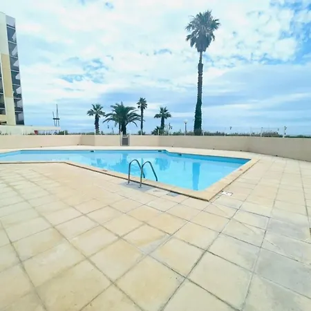 Apartment Studio Climatise Avec Coin Nuit Et Piscine Proche Plage - Fr-1-748-25