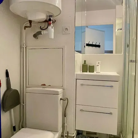 Apartment Climatise Avec Coin Nuit Et Piscine Proche - Fr-1-748-25